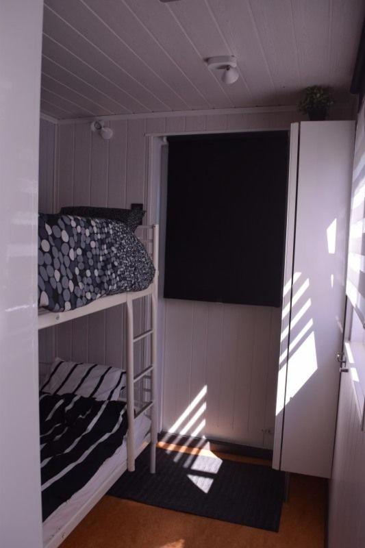 Kleines Haus Mit Garten, Direkt Hinter Dem Deich Vakantiehuis