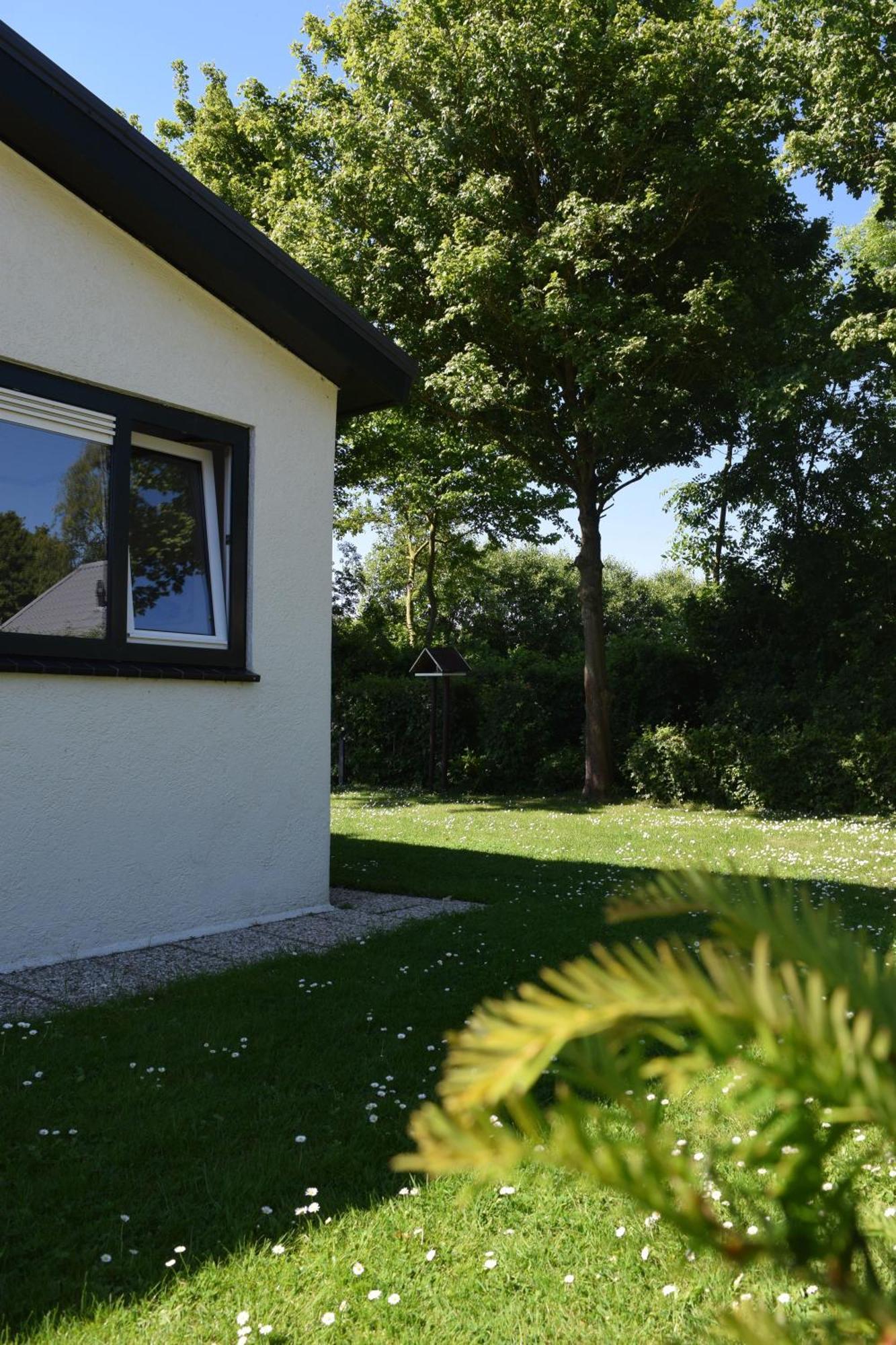 Kleines Haus Mit Garten, Direkt Hinter Dem Deich *